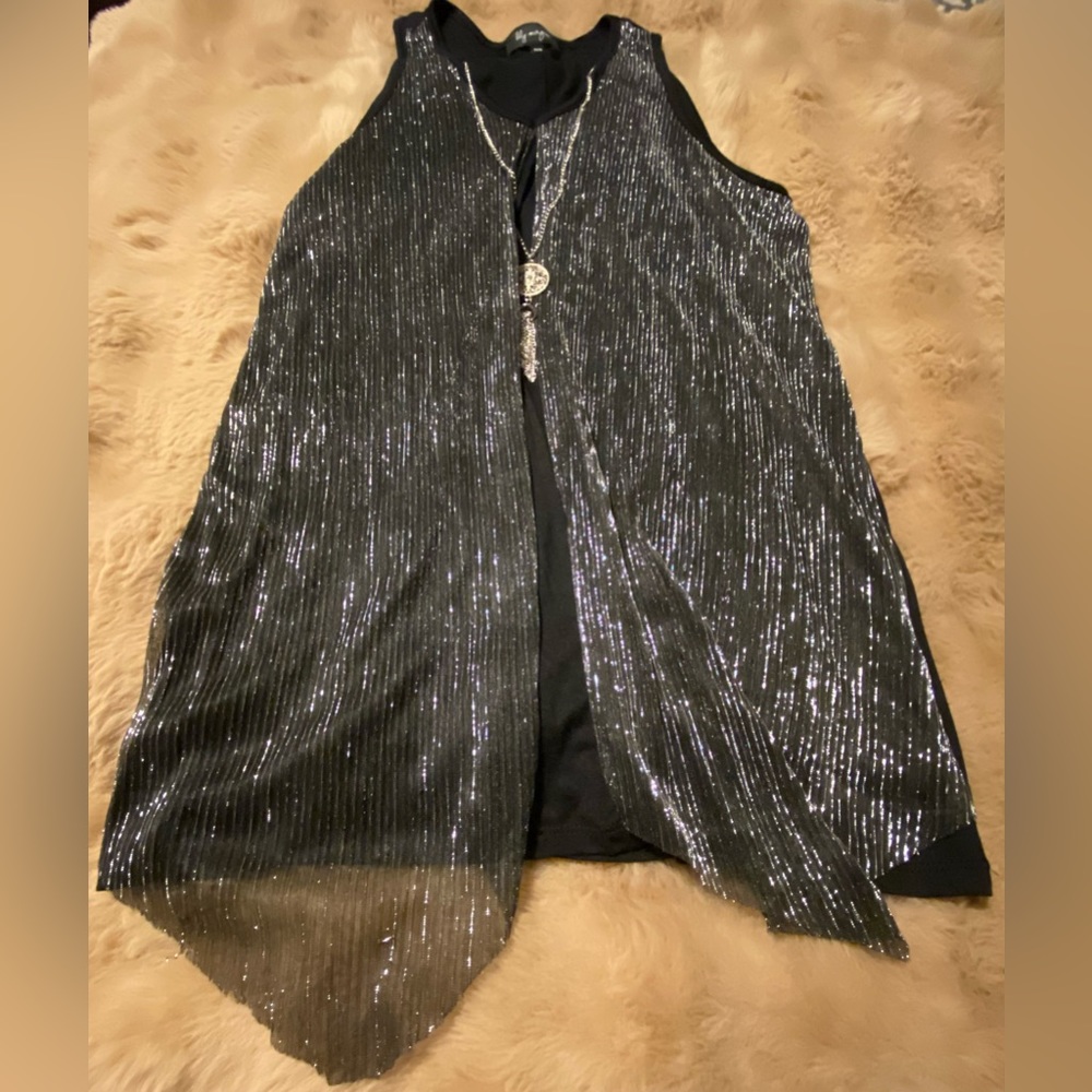 Lily Morgan medium sleeveless top with sparkly overlay and chain